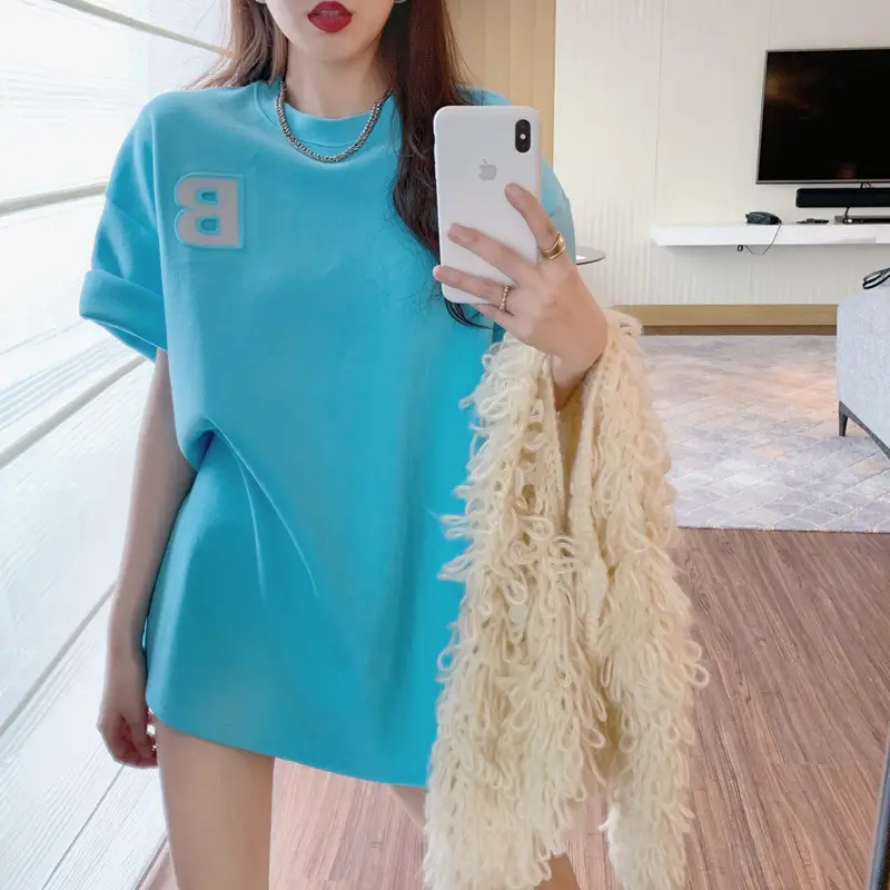 Women 2Pc White B Printed T-Shirt with Fur Bag — feature 2