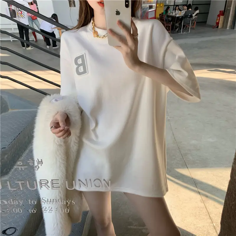 Women 2Pc White B Printed T-Shirt with Fur Bag - Image 2