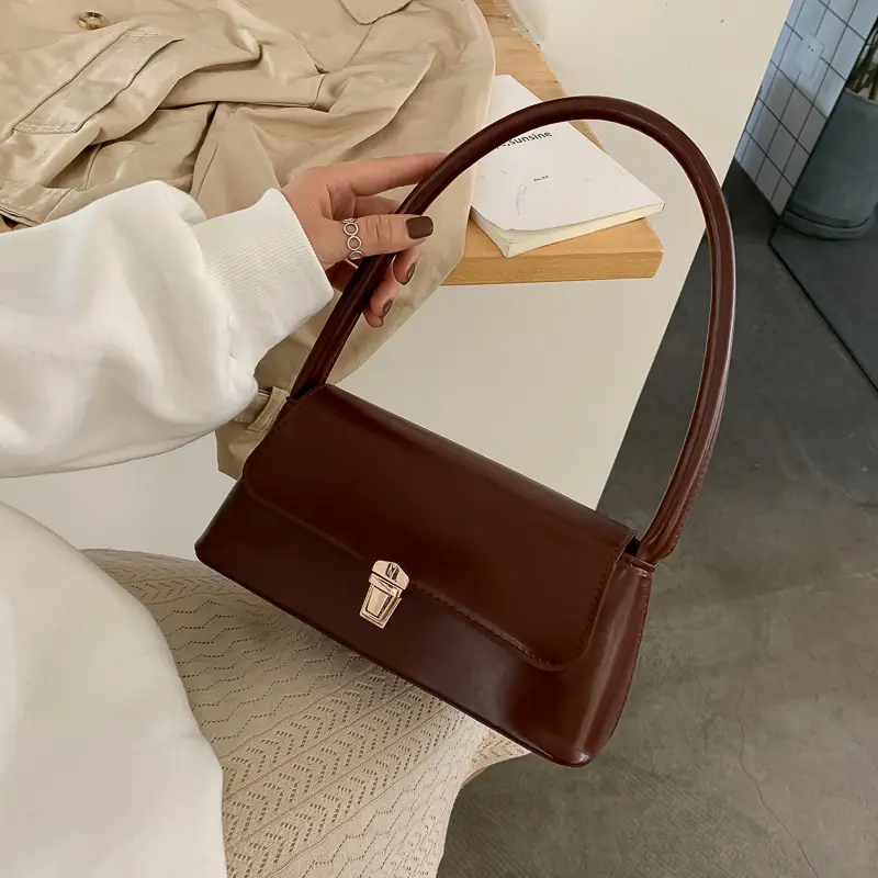 Women's Beige Armpit Bag with Chain Clasp - Image 5
