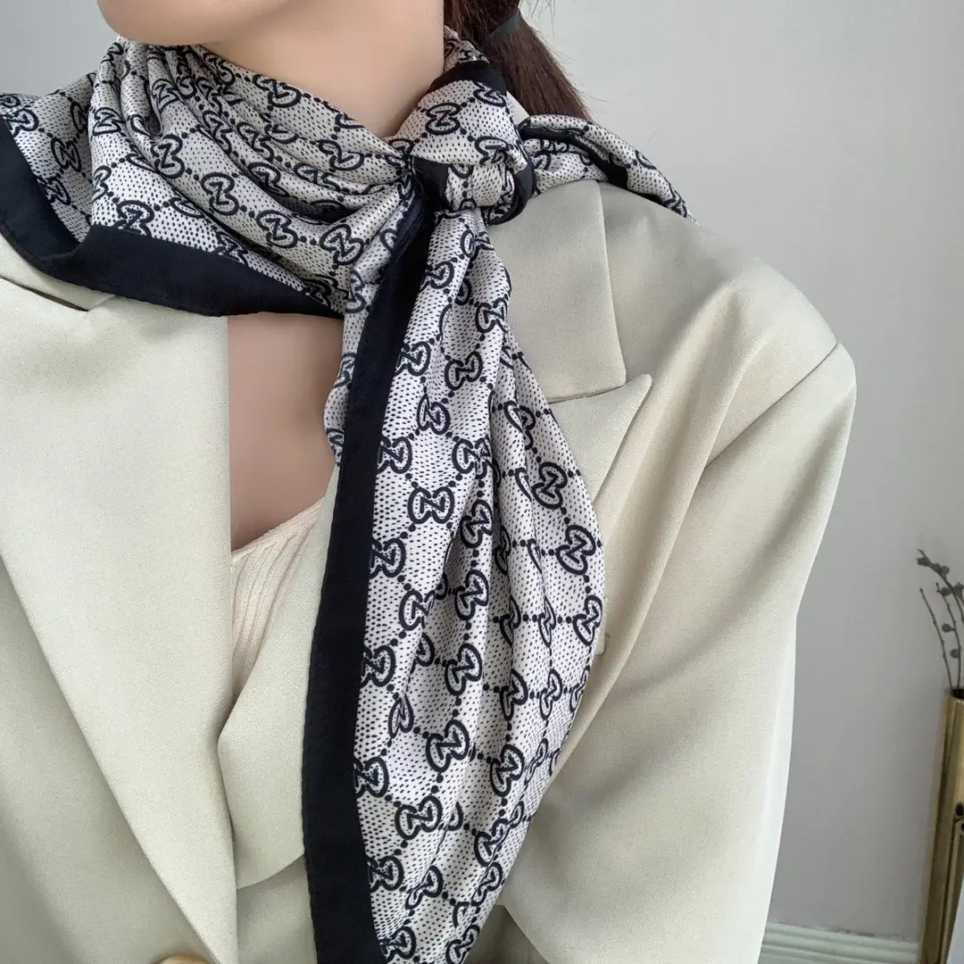 Gao he simple letter Z printed scarf Hui women's closed toe scarf 90cm large square scarf foreign trade gift