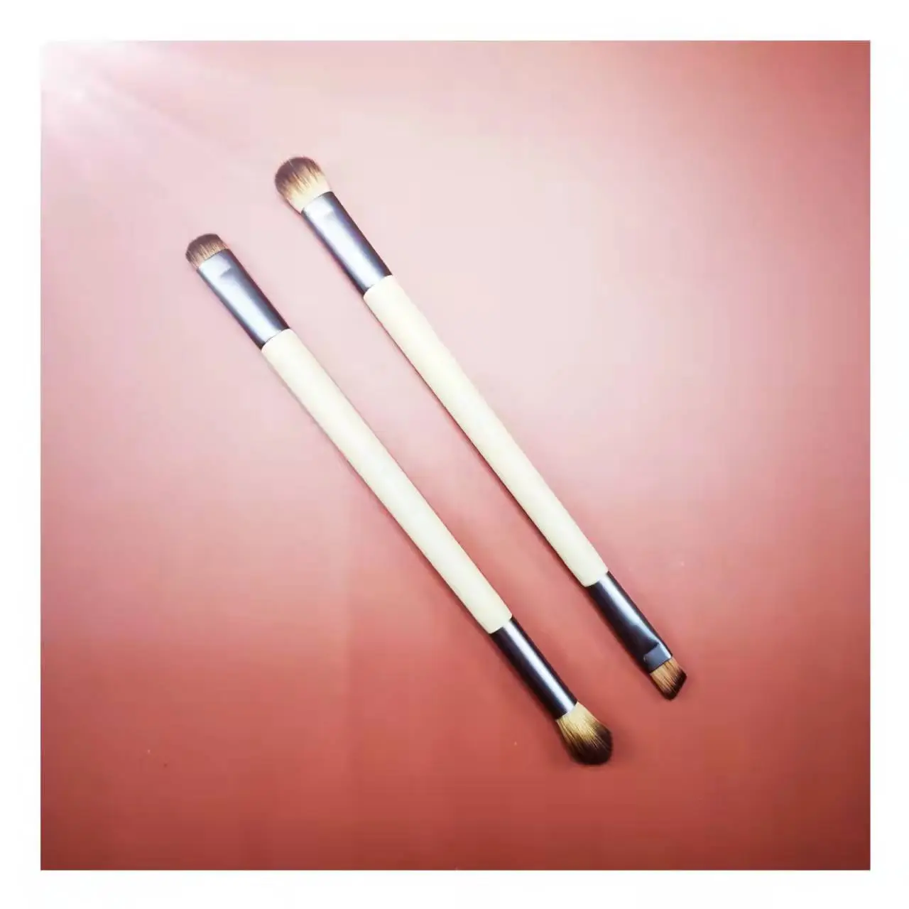 Bamboo Handle Makeup Brush Double Head Eye Shadow Brush - Image 2
