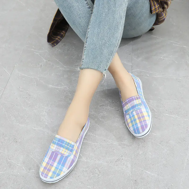 Lutai Mom Shoes Soft and Lightweight Beef Sole Plaid Shoes Summer Middle-aged and Elderly Slip-on Casual Women's Shoes - Image 15