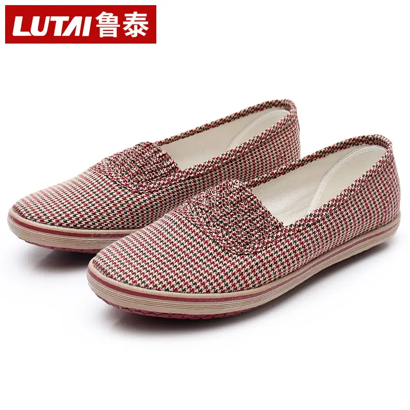 Lutai Mom Shoes Soft and Lightweight Beef Sole Plaid Shoes Summer Middle-aged and Elderly Slip-on Casual Women's Shoes - Image 2