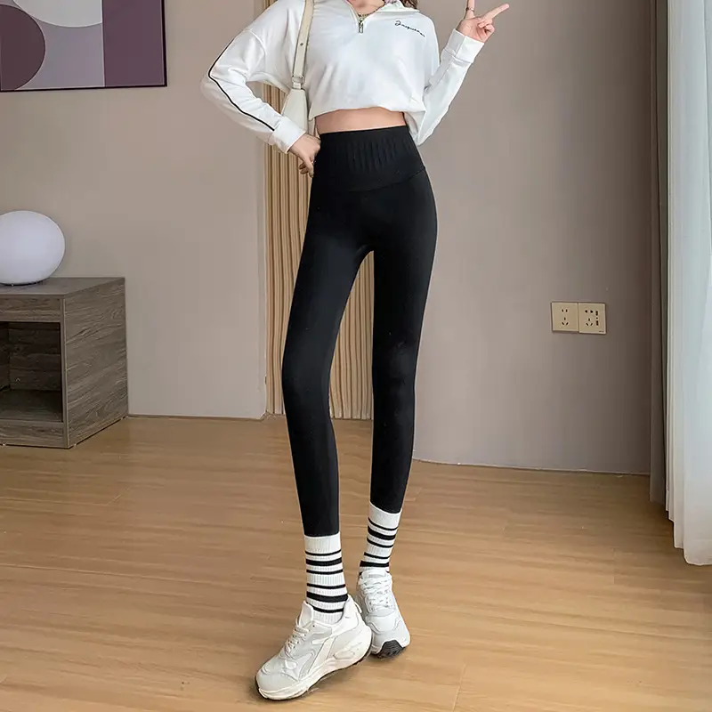 Korean Style Black Hip-Lifting Yoga Leggings