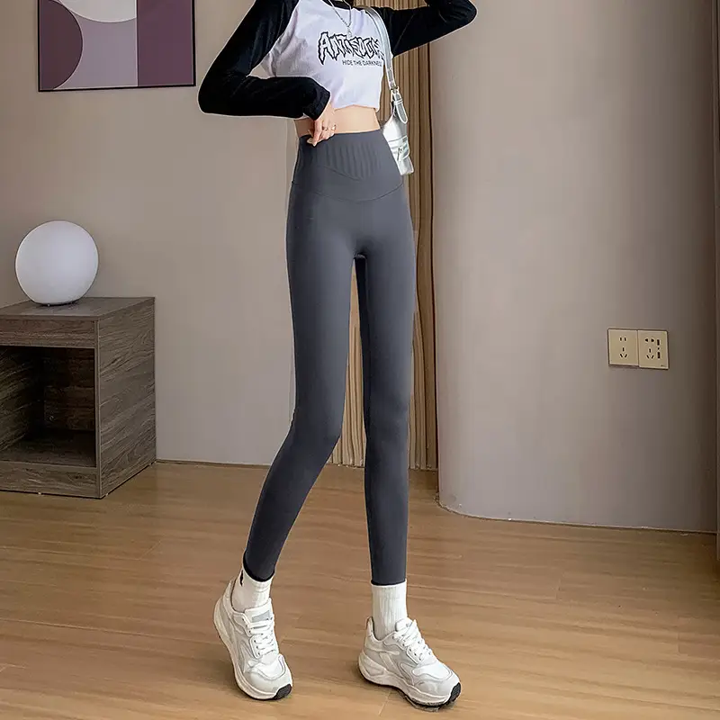Korean Style Black Hip-Lifting Yoga Leggings