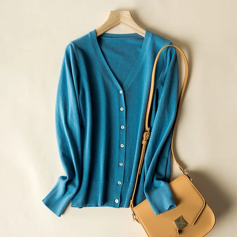 Women Red Knitted Cardigan 2024 Winter Sweater Small - Image 10