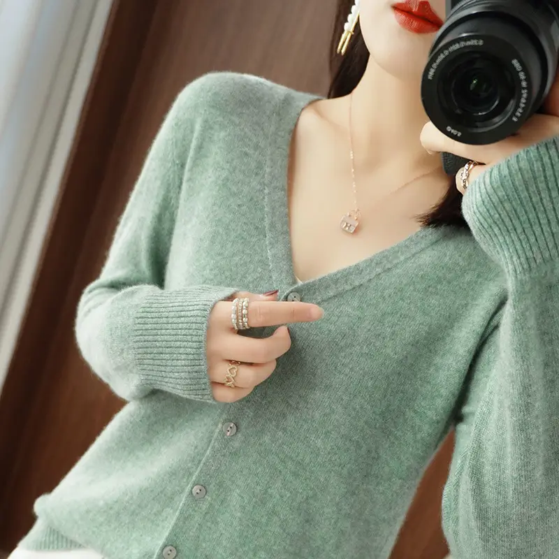 Women Red Knitted Cardigan 2024 Winter Sweater Small - Image 22