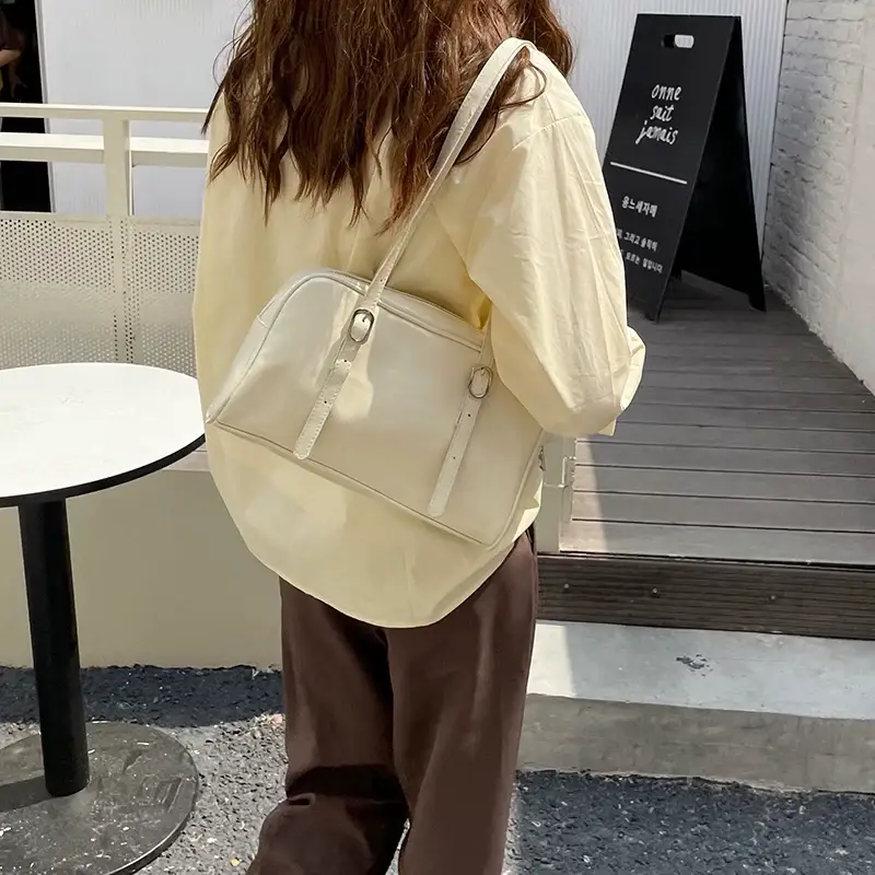 Green Leather Shoulder Bag for Women 2025 — feature 17