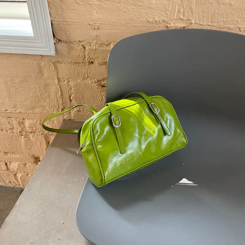 Green Leather Shoulder Bag for Women 2025 — feature 8