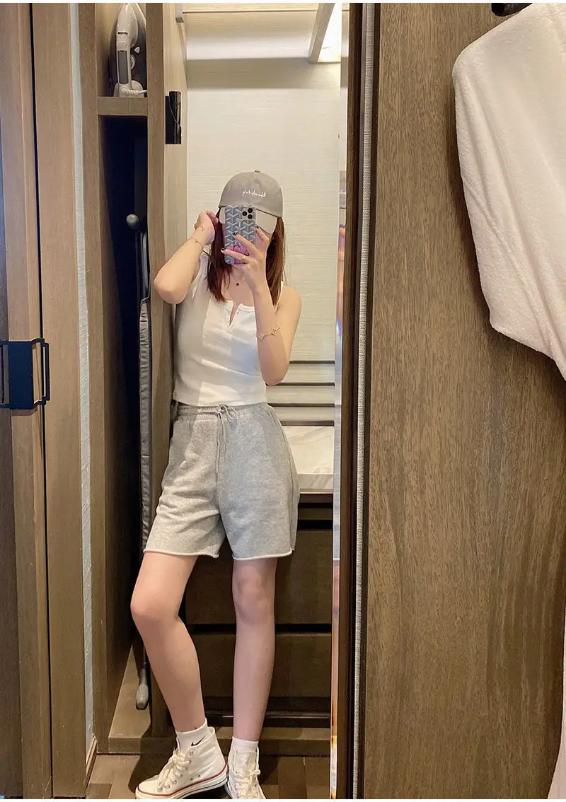 Black Sleeveless Knitted Top for Women Spring Summer — feature 16