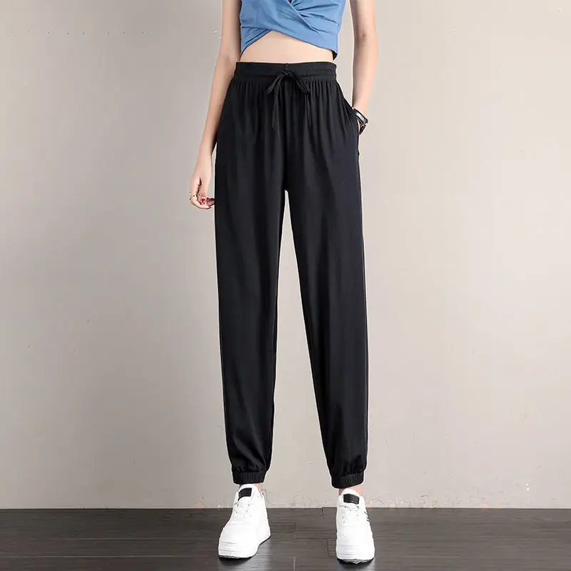 Women Gray Drapey Cropped Sweatpants Plus Size - Image 7