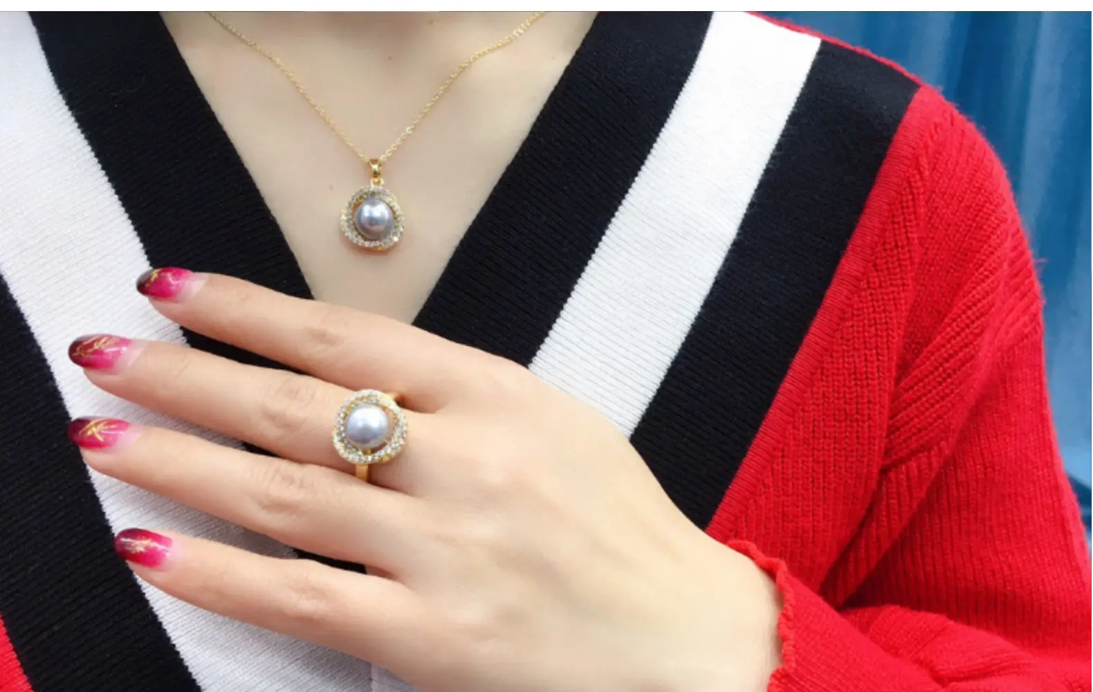 Cultured Pearl Necklace Set Three Piece Set Gray Gold — feature 7
