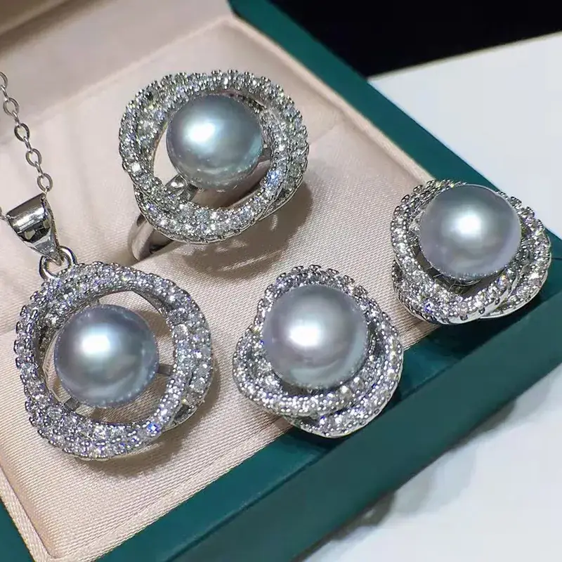 Cultured Pearl Necklace Set Three Piece Set Gray Gold