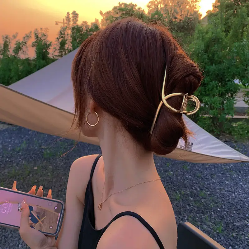 Elegant Gold Shark Clip Hair Grab for Women 11cm - Image 27