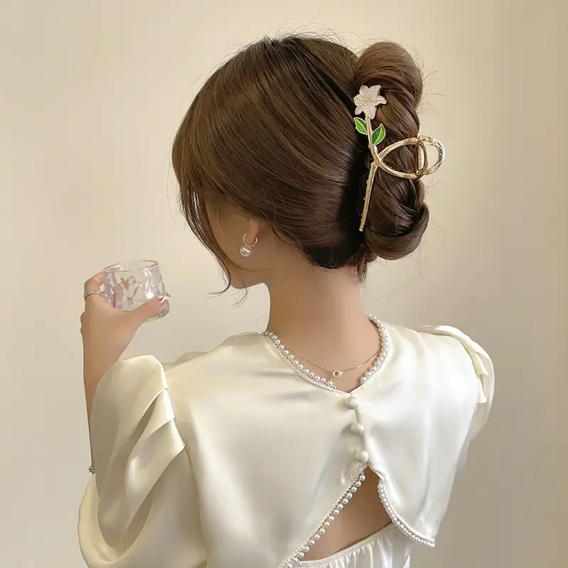 Elegant Gold Shark Clip Hair Grab for Women 11cm - Image 23