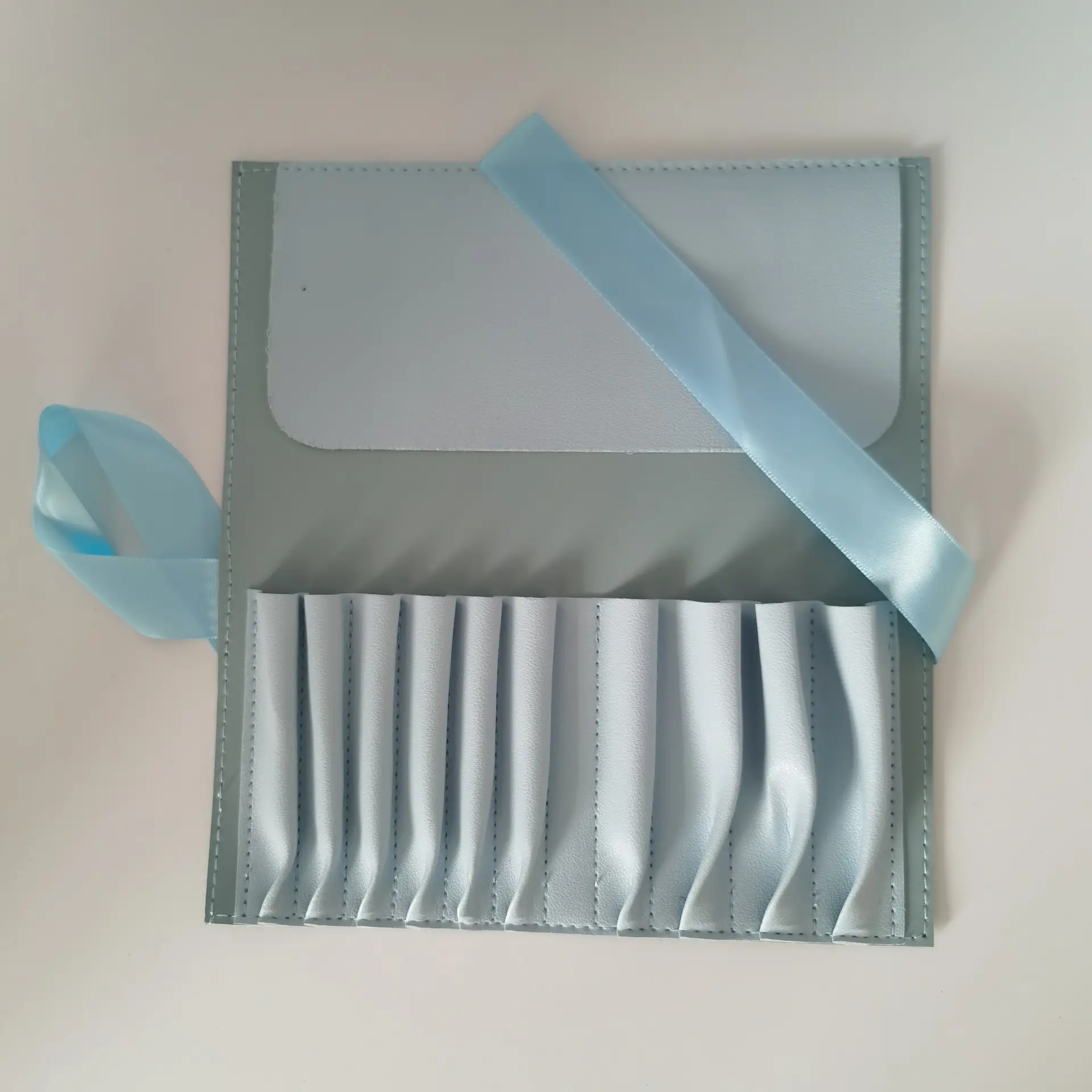10 Pcs Blue Bridge Makeup Brushes for Soft Foundation & Eye Shadow - Image 3