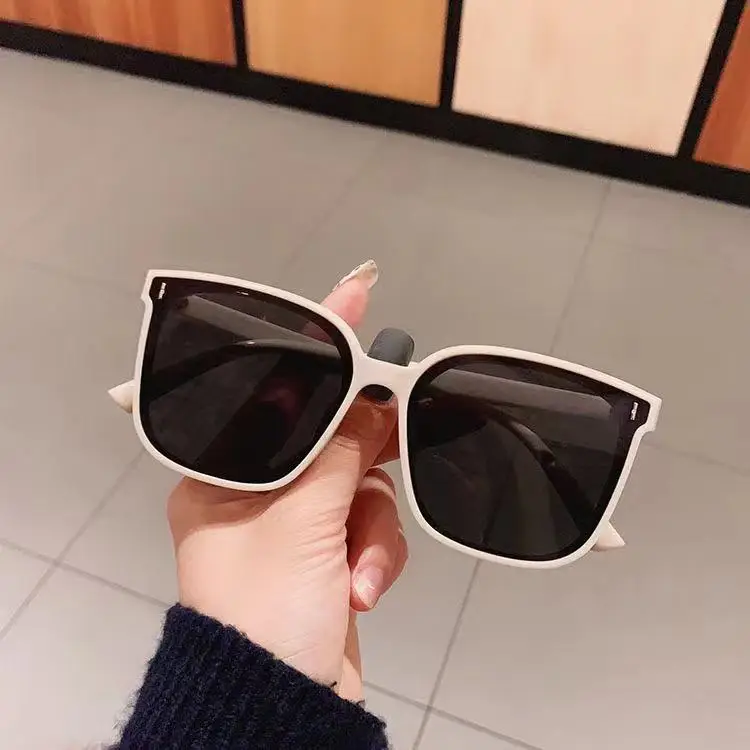 Women Sunglasses Anti-UV Big Face High End Grey