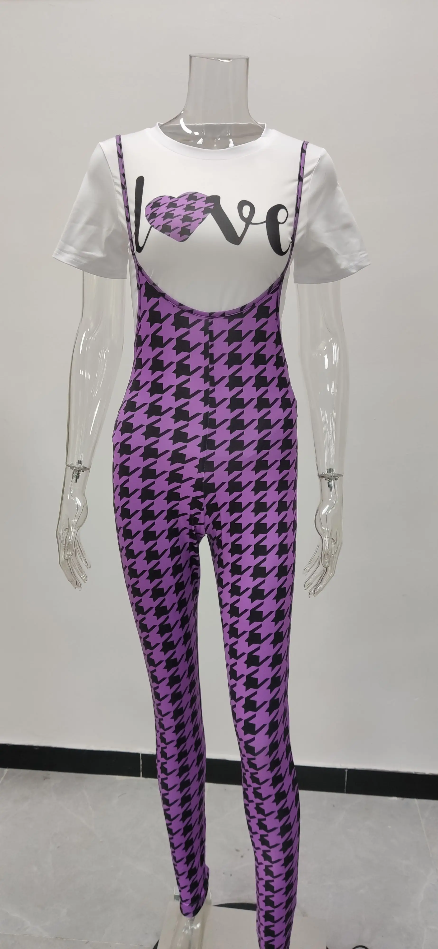 Women Printed Three Quarter Sleeve Suit Red Plaid Pants White Sneakers — feature 20