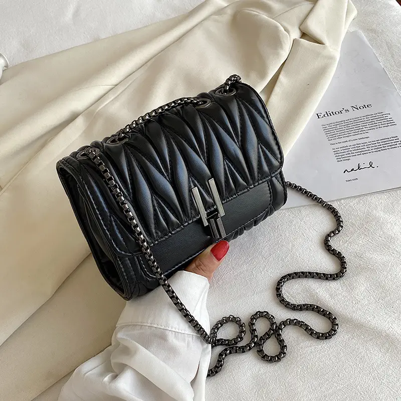 Korean Style Green Pleated Crossbody Bag with Chain Strap - Image 2
