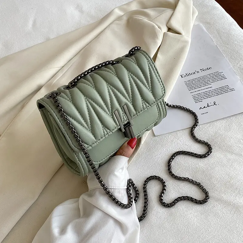 Korean Style Green Pleated Crossbody Bag with Chain Strap - Image 4