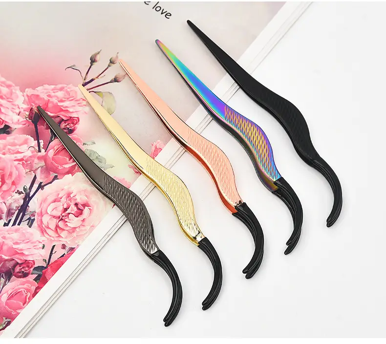 Gold False Eyelash Applicator Tweezers — feature 18