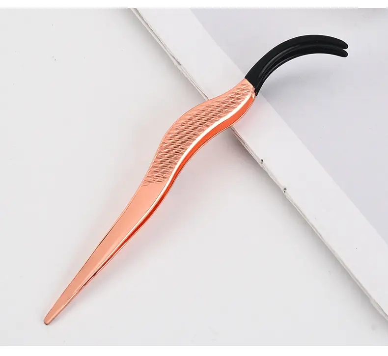 Gold False Eyelash Applicator Tweezers — feature 21