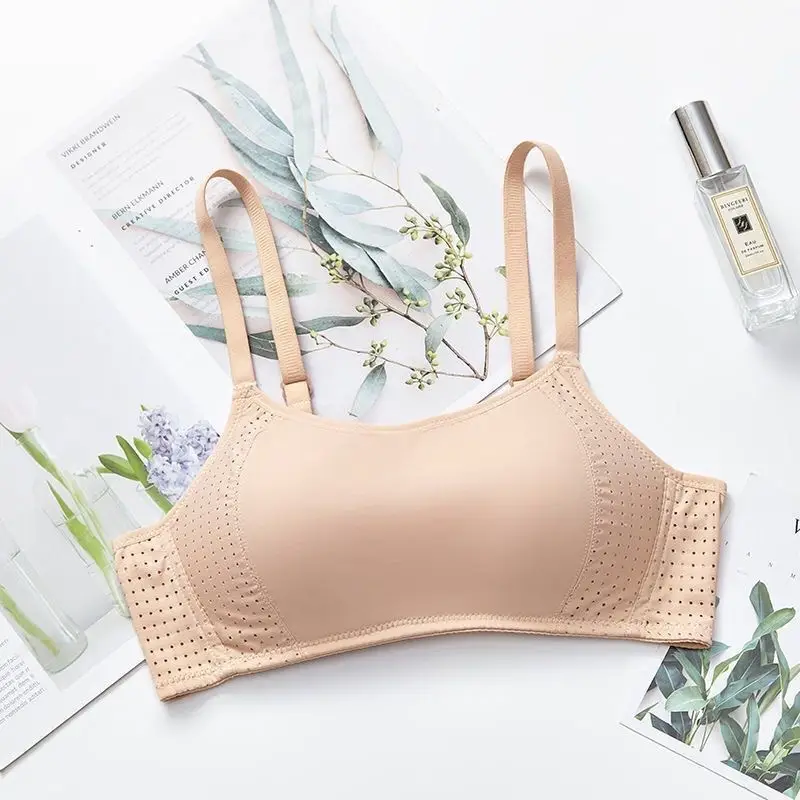 Yilaner 3139 latex cotton wireless bra tube top anti-exposure AB thin Cup breathable hole underwear