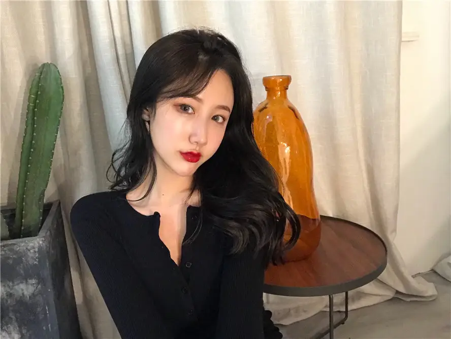Black Long Sleeve Knitted Shirt with Graphic Print — feature 4