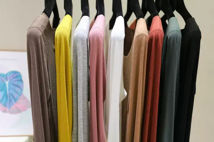 Women Long Sleeve Beige T-Shirt Round Neck Slim Fit — feature 7