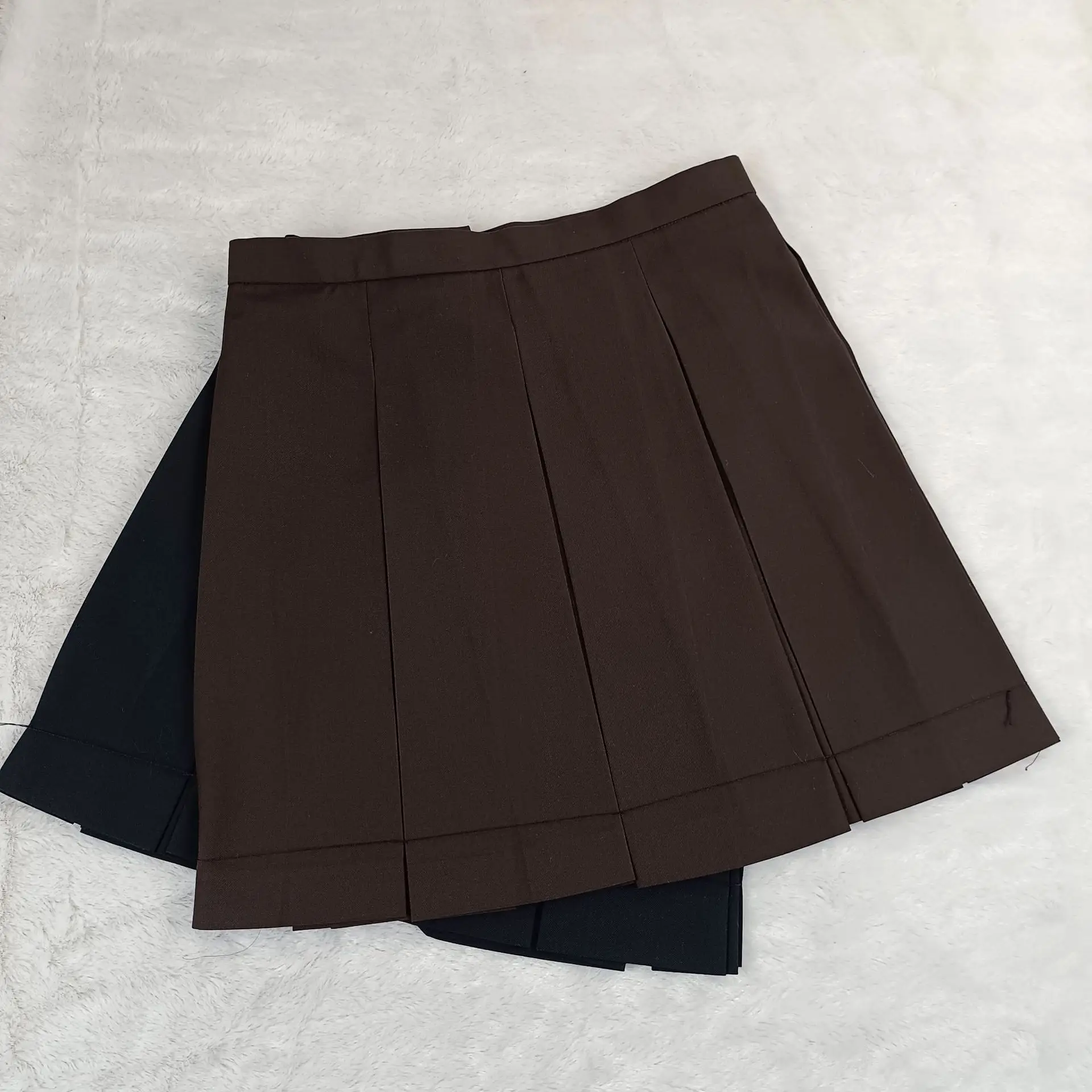 Chocolate Brown Pleated Skirt 8 Boxes College Wholesale - Image 9