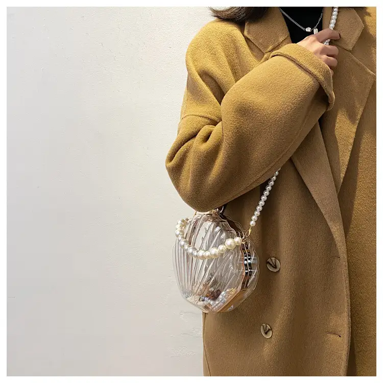 Green Pearl Chain Shell Bag with Acrylic Handle — feature 30