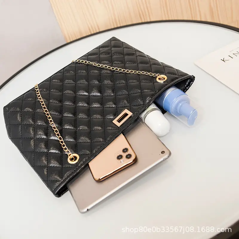 Black Quilted Women's Shoulder Bag with Gold Chain - Image 8