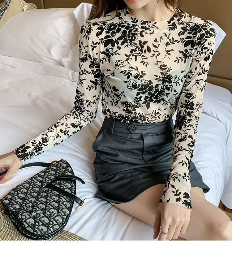 Blue Floral Long Sleeve Women's Top with Round Collar — feature 16