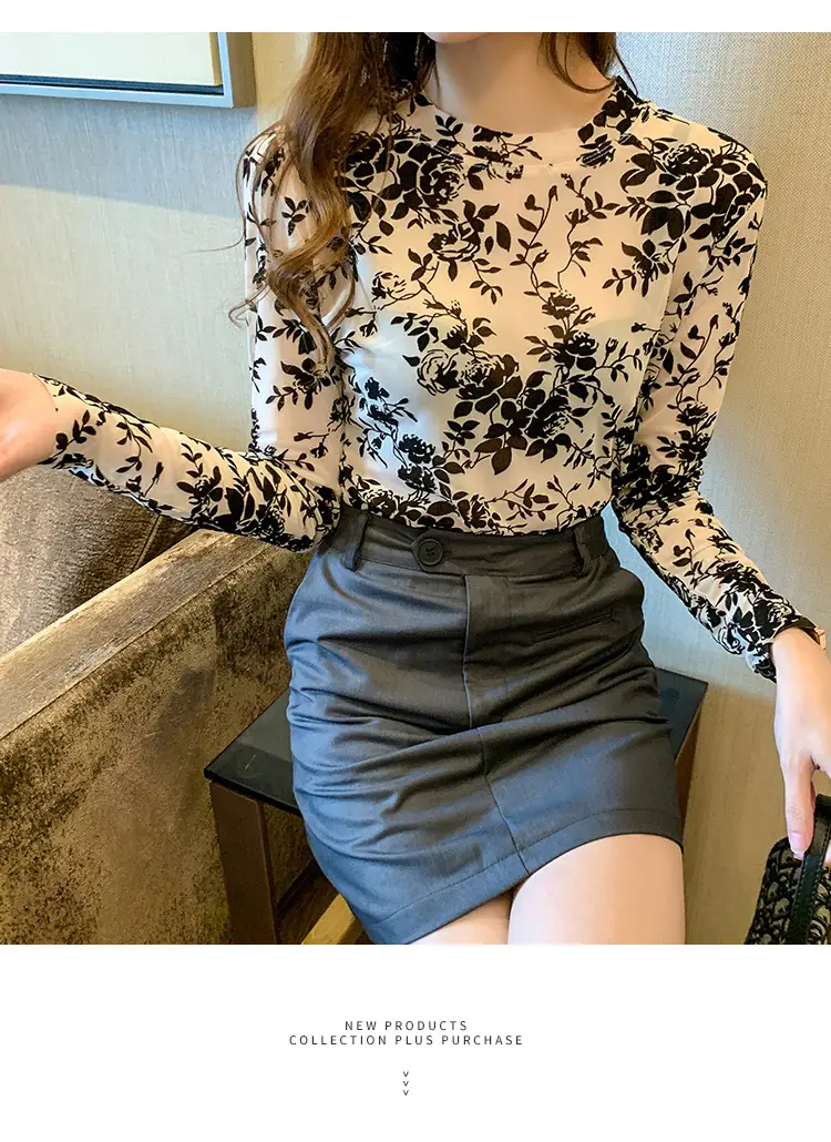 Blue Floral Long Sleeve Women's Top with Round Collar — feature 19