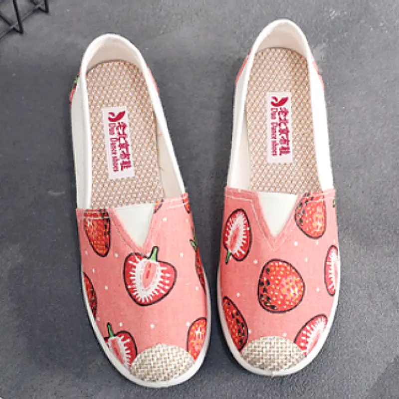 26 Spring and Autumn New Women's Shoes, Old Beijing Cloth Shoes, Mom Shoes, Low-Top Non-Slip Soft-Soled Canvas Shoes, Fisherman Shoes, Wholesale