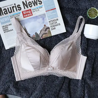 Milk kapok second generation small chest underwear women's No steel ring AB first generation gathered sexy lace adjustable vest bra