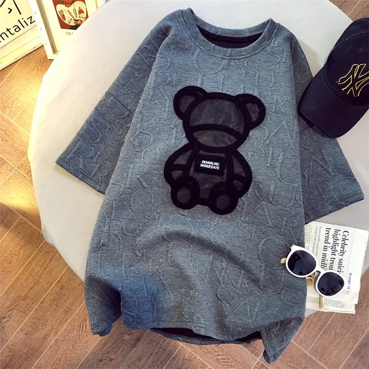 Women Bear Print Thick T-Shirt White Black — feature 3