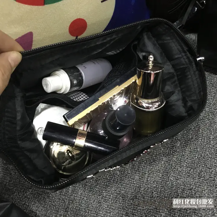 Korean Style Waterproof Cosmetic Storage Bag Large Capacity - Image 4