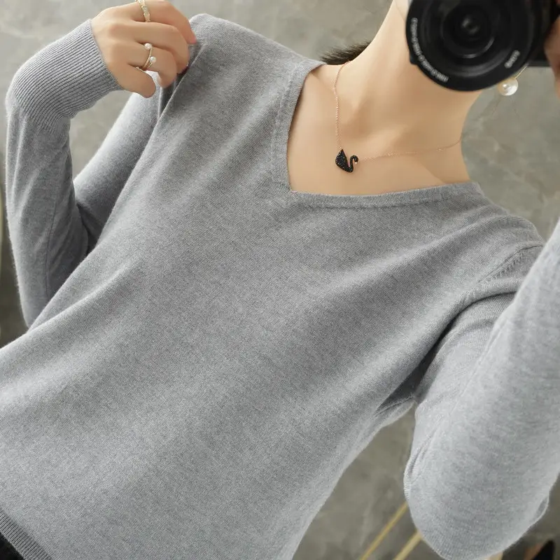 Women V-Neck Pullover Long Sleeve Knit Warm Winter Wear - Image 2