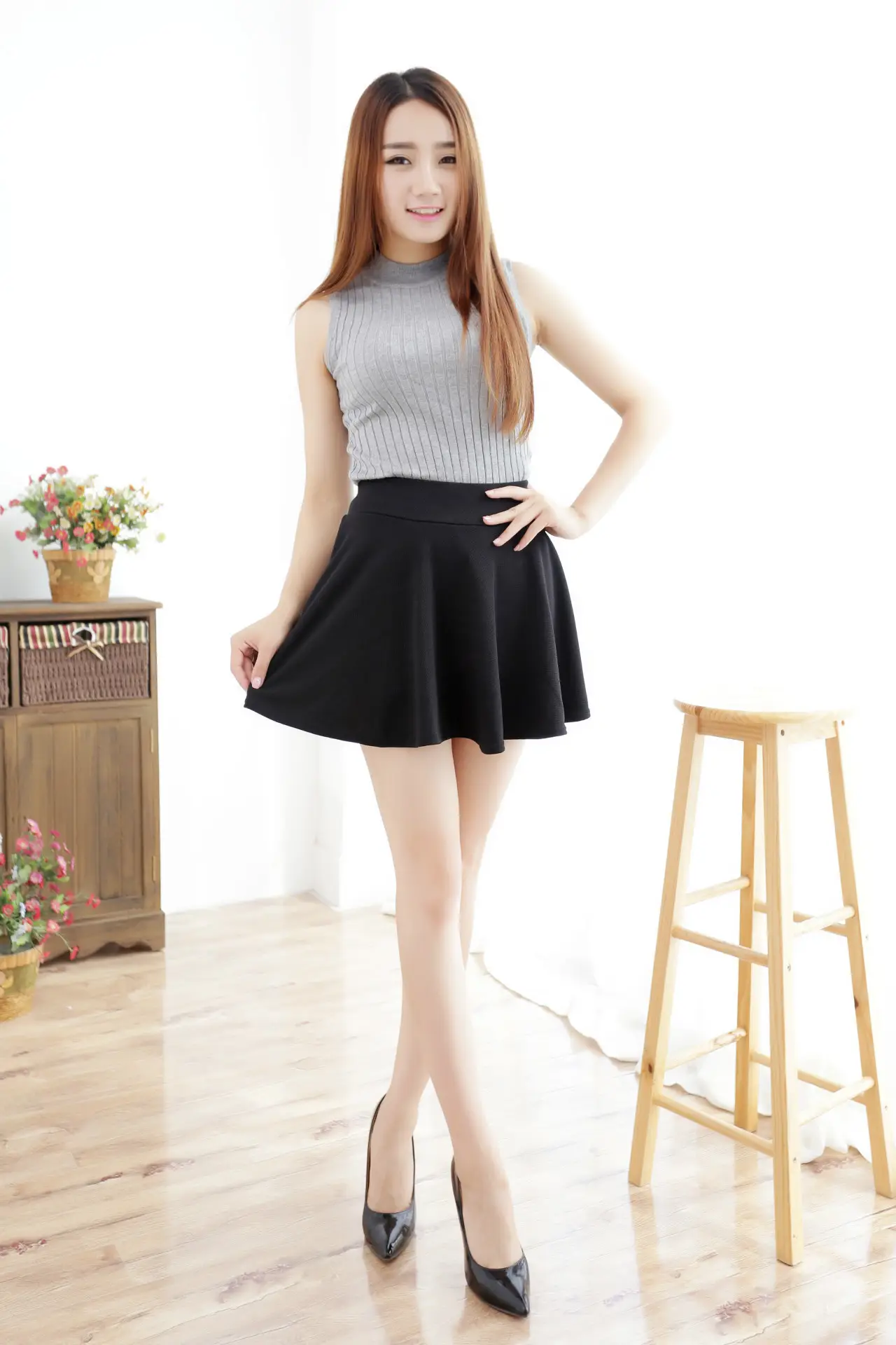 Orange Pleated Women's Sun Skirt Large Hem — feature 17