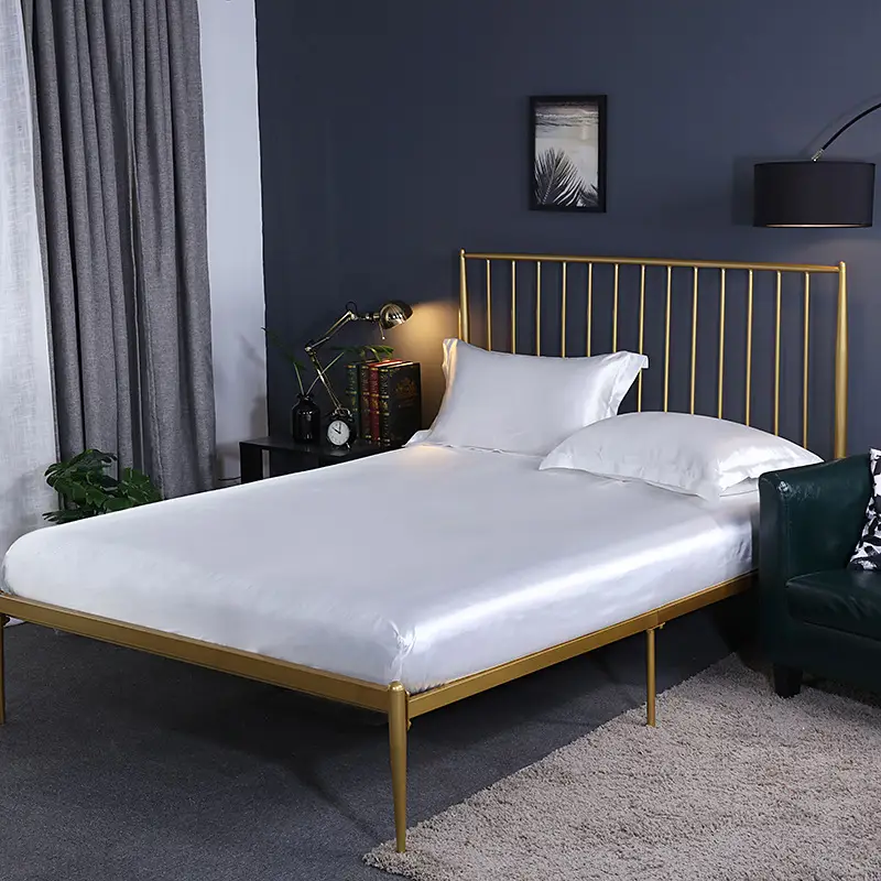 Solid Color Washed Silk Fitted Sheet Single Piece Solid Color Silk Satin 1.5m 1.8m Silky Smooth Bed Sheet Double Bed Fitted Sheet for Sleeping Naked