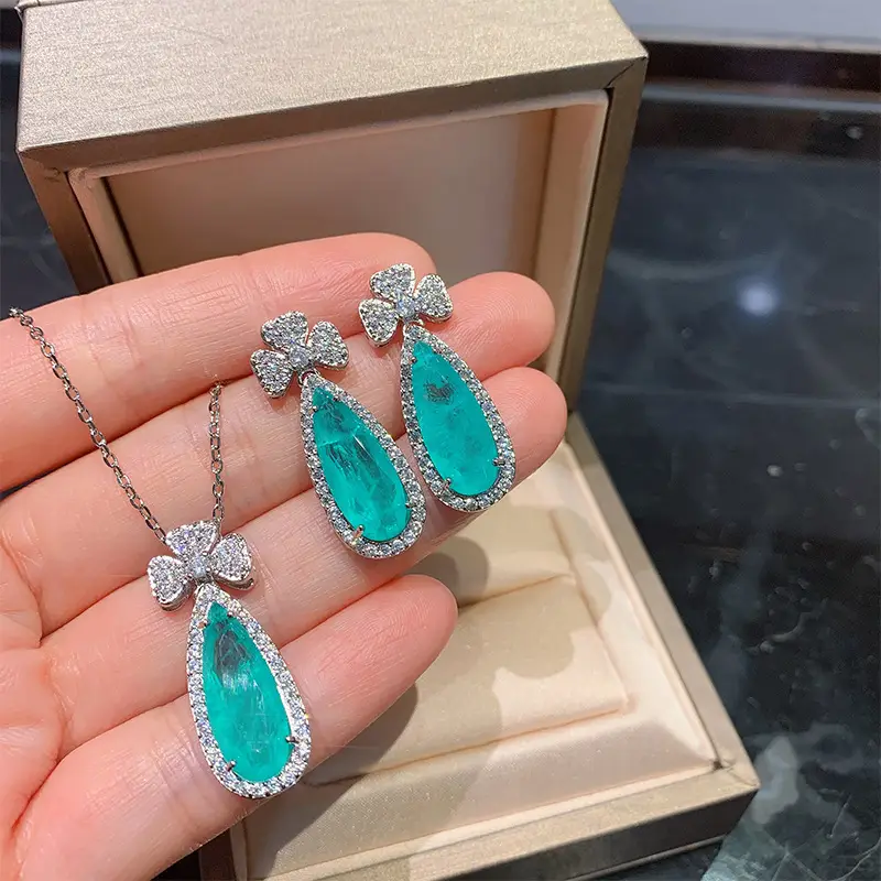 Emerald Pear-Shaped Necklace Earrings Set 8x20 - Image 6