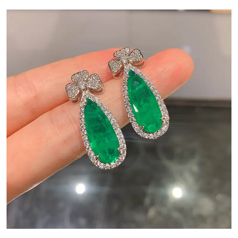 Emerald Pear-Shaped Necklace Earrings Set 8x20 - Image 3