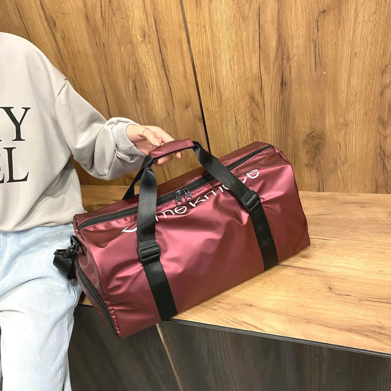 Maroon Portable Travel Bag Large Capacity Sports Yoga Fitness Bag - Image 9