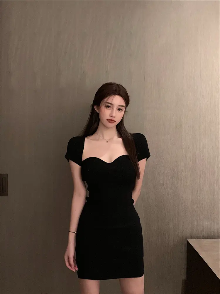 Black Knit Goddess Style Dress 5516 — feature 12