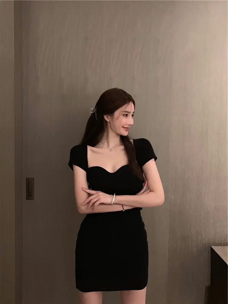 Black Knit Goddess Style Dress 5516 — feature 4