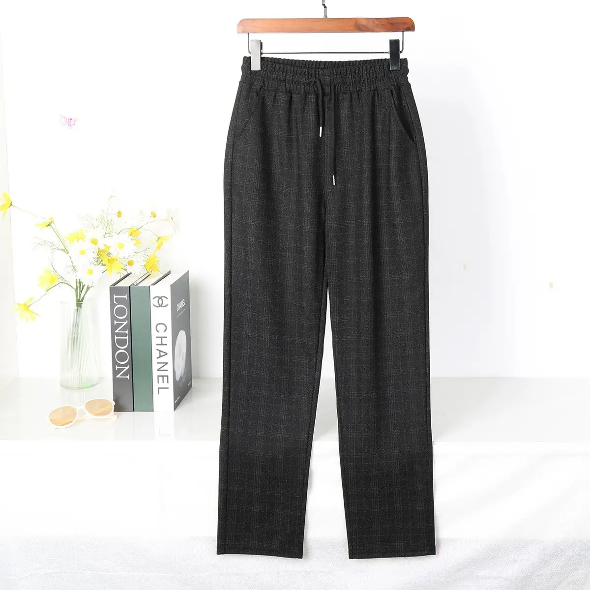 Black Straight Leg Pants for Women 2025 - Image 5