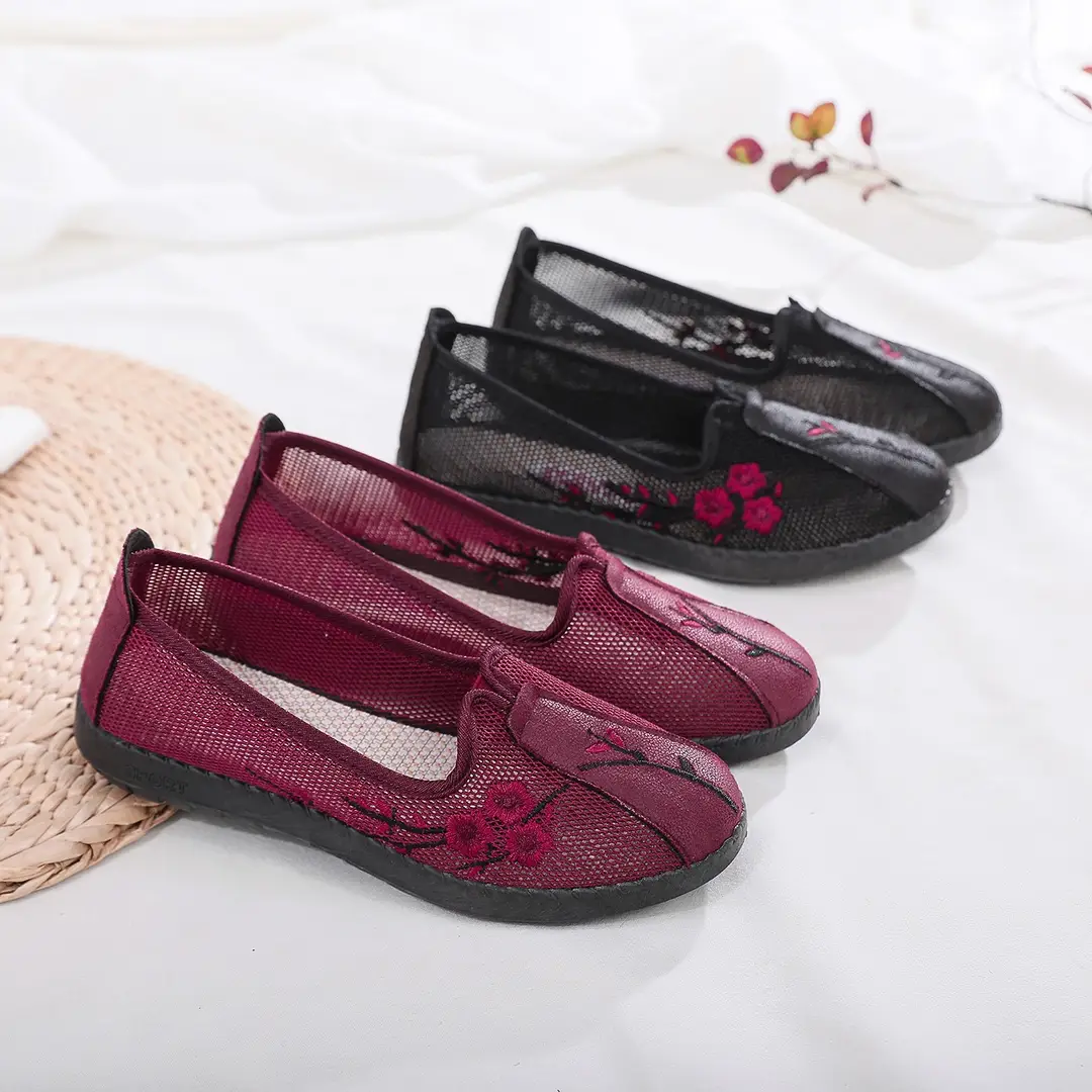 Old Beijing Cloth Shoes, Summer Soft Slip-On Mesh Shoes for Women, Middle-Aged and Elderly Mother's Shoes, Factory Direct Delivery, Casual and Versatile - Image 3