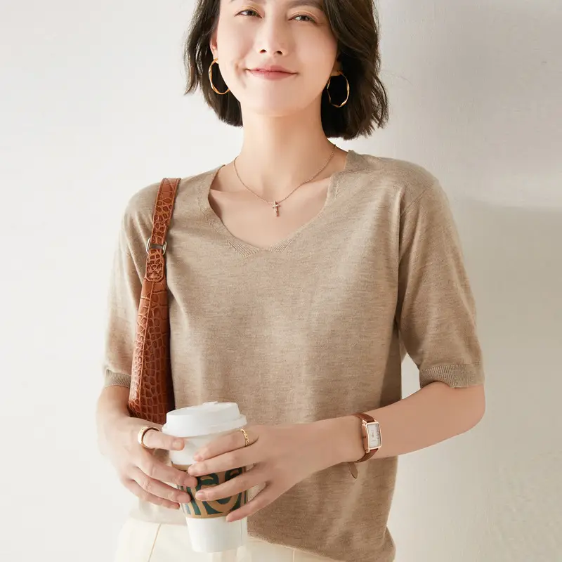 Women V-Neck Knitted T-Shirt Red Short Sleeve