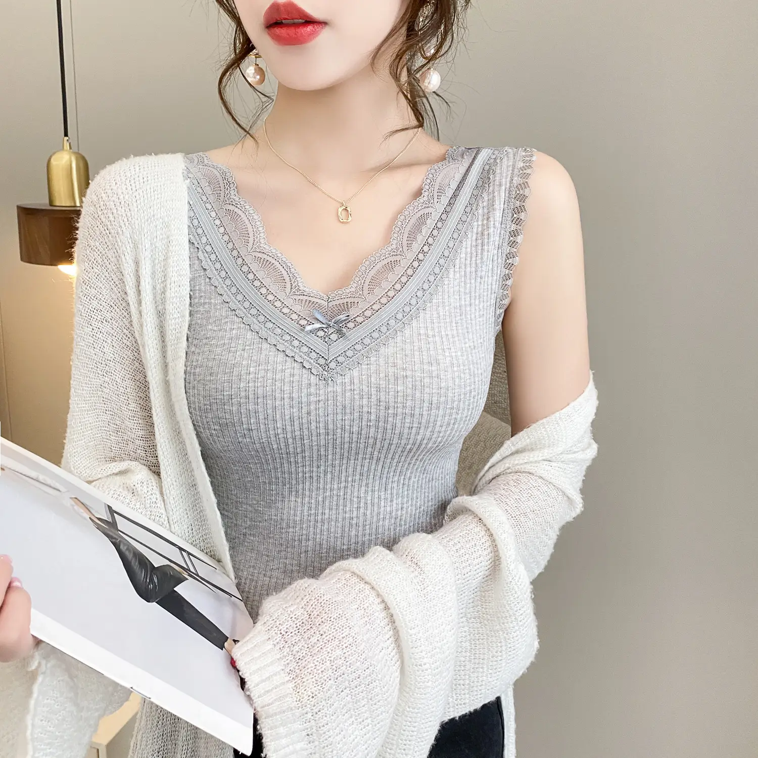 White V-Neck Lace Camisole with Sleeveless Design - Image 10